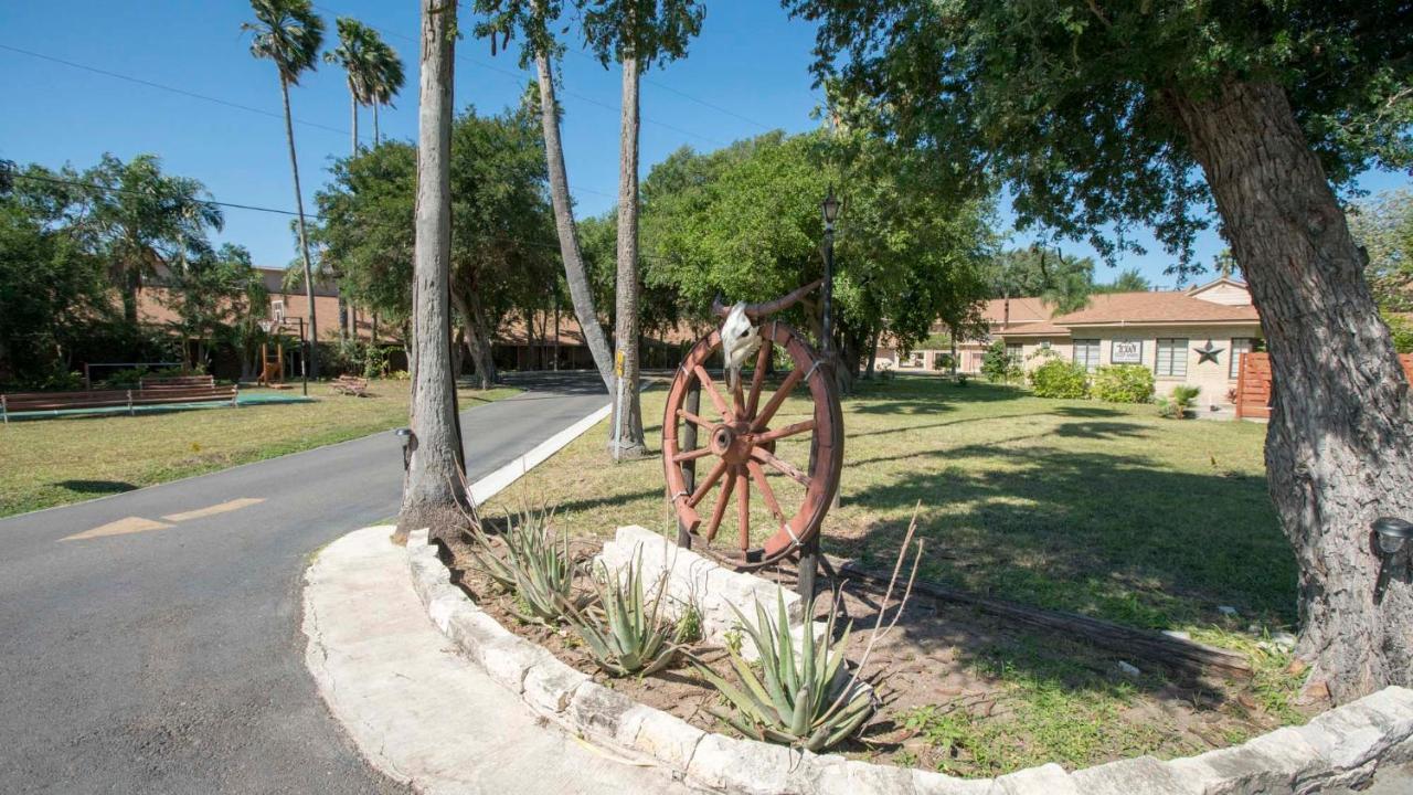 Texan Guest Ranch Hotel McAllen Exterior photo
