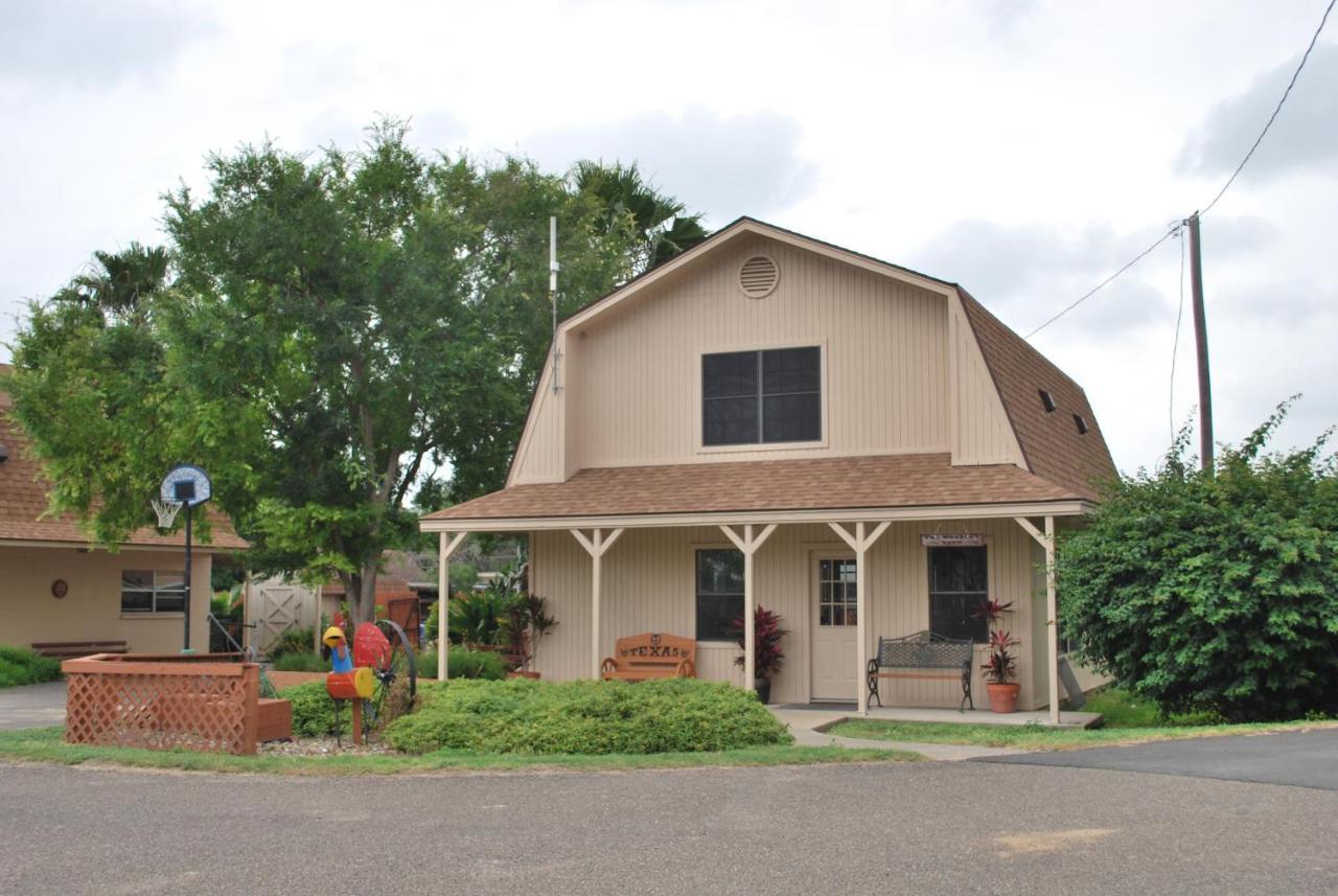 Texan Guest Ranch Hotel McAllen Exterior photo